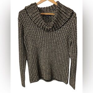 #GG29 - Black Gold sparkle Jones New York Signature Medium Med